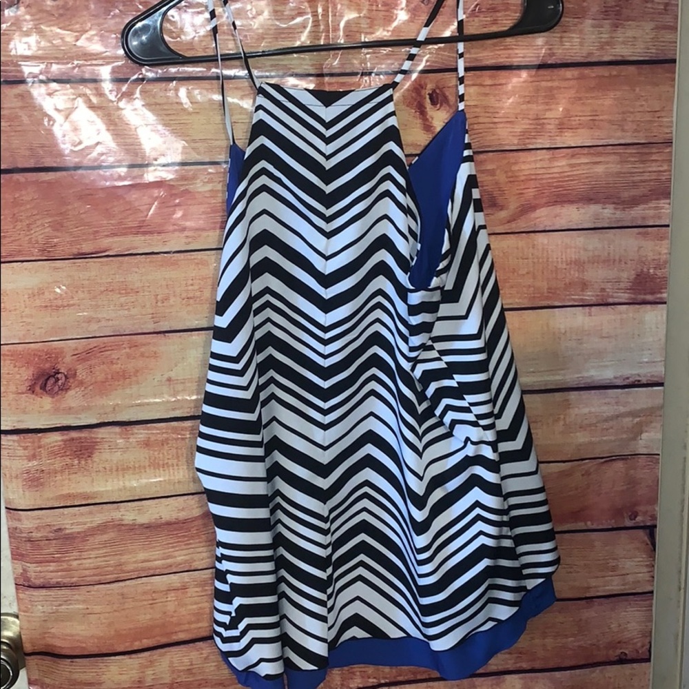 Reversible spaghetti strap tank - Picture 2 of 3